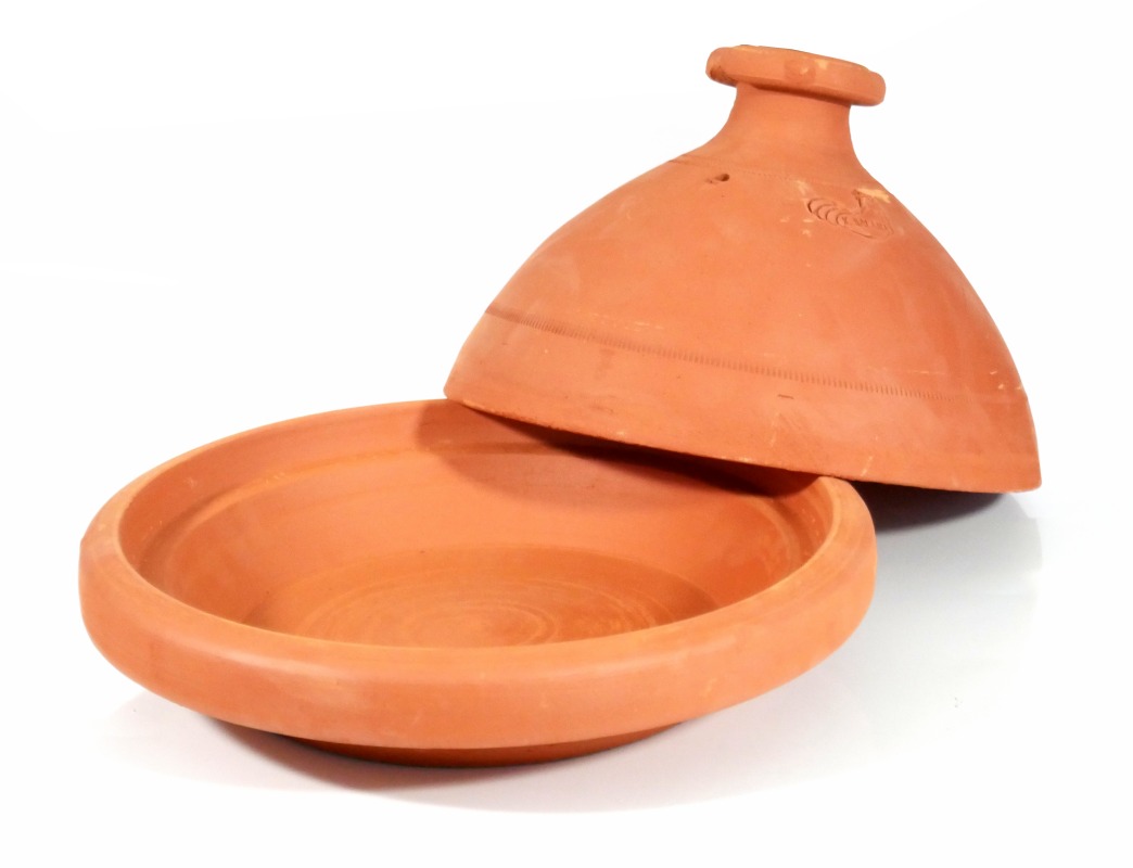 Tajine marocain de cuisson en terre cuite (33 x 23 cm) - Objet de  décoration ou oeuvre artisanale sur