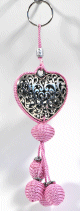 Decoration / Porte-cles artisanal coeur en metal argente cisele et pompon en sabra - Rose Clair