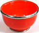 Grand bol en poterie marocain de couleur orange emaille et cercle de metal argente