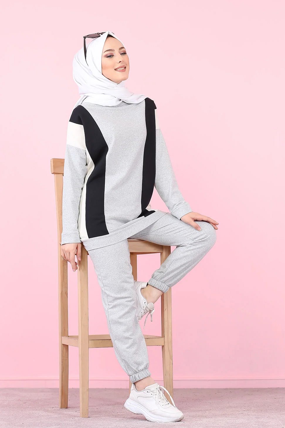 Vêtement de sport (ensemble 2 pièces) pour femme musulmane