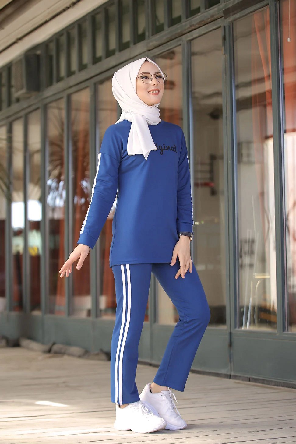 Survêtement femme (Ensemble Hijab Sport) - Couleur noir et brique