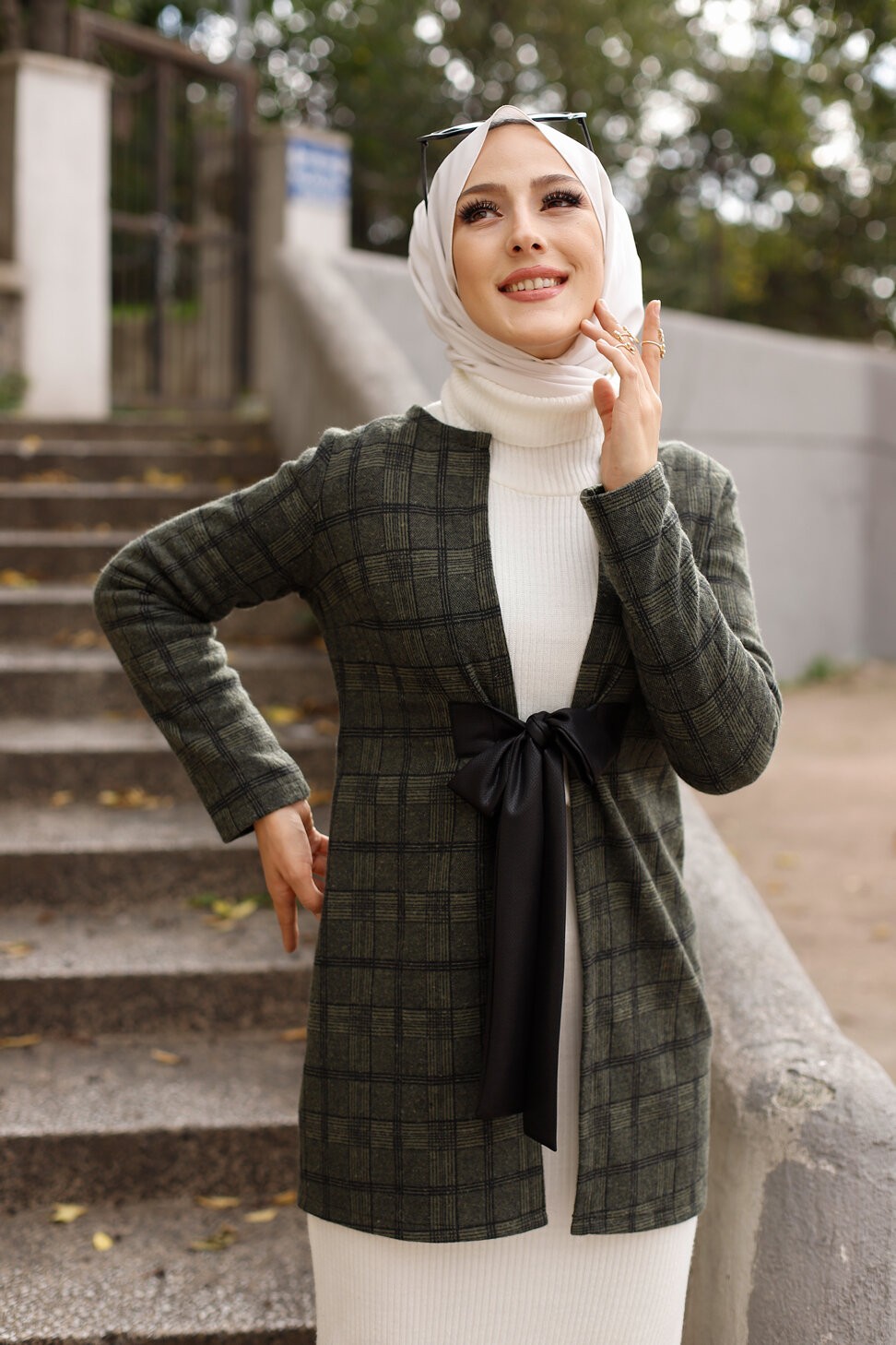 Tunique longue boutonnée à carreaux pour femme (Vetement Hijab  Automne-Hiver) - Couleur noir