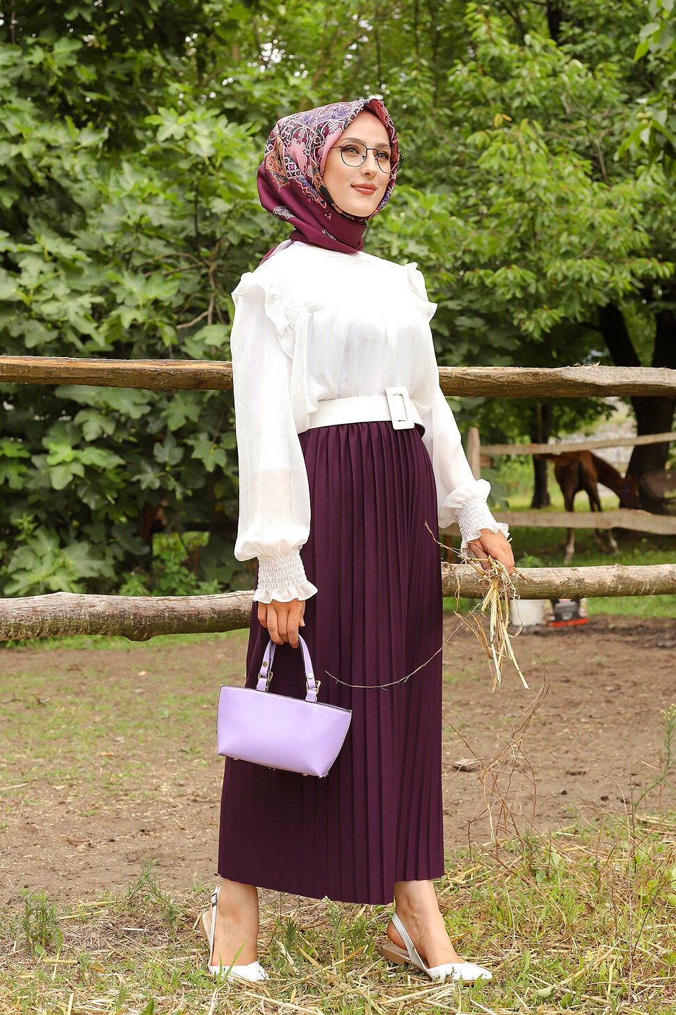 Jupe plissée pour femme (Boutique vêtement turque en ligne) - Couleur prune  - Prêt à porter et accessoires sur