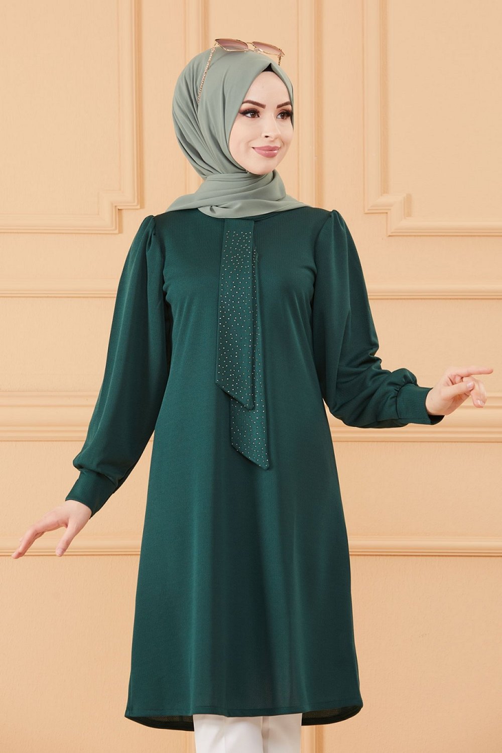 Tunique style habillé pour femme (Tenue hijab classique) - Couleur vert  émeraude - Prêt à porter et accessoires sur