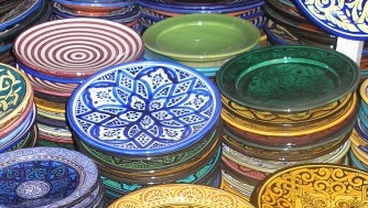 Théière moyenne marocaine traditionnelle en métal argenté martelé - Objet  de décoration ou oeuvre artisanale sur